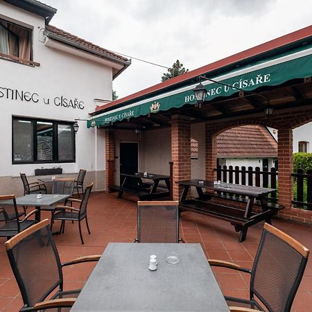 Hotel U Cisare Mirosovice Ngoại thất bức ảnh